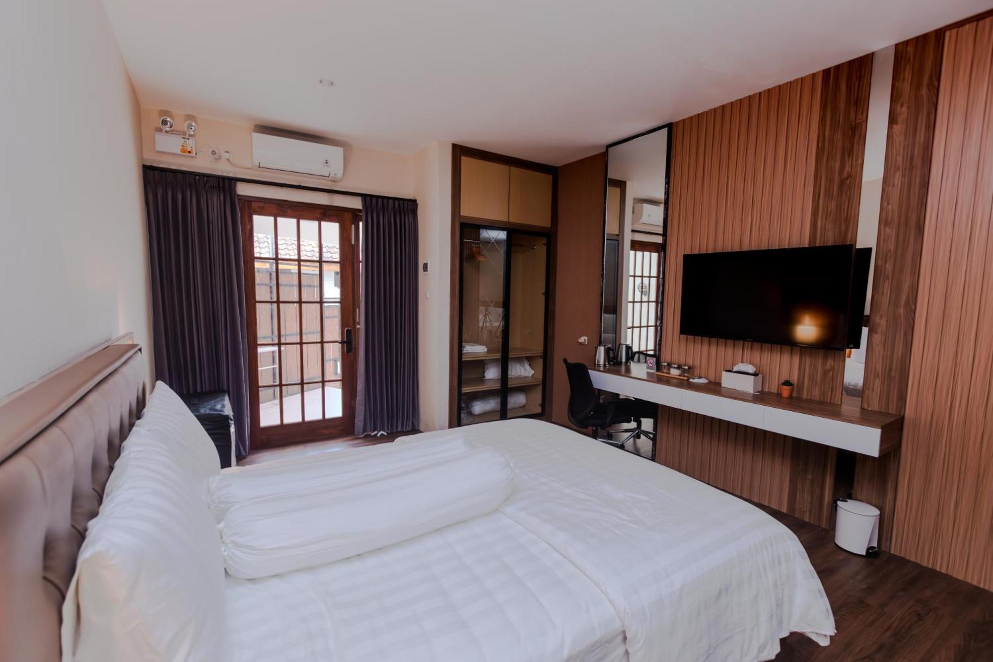 Inez Homestay ジョグジャカルタ エクステリア 写真